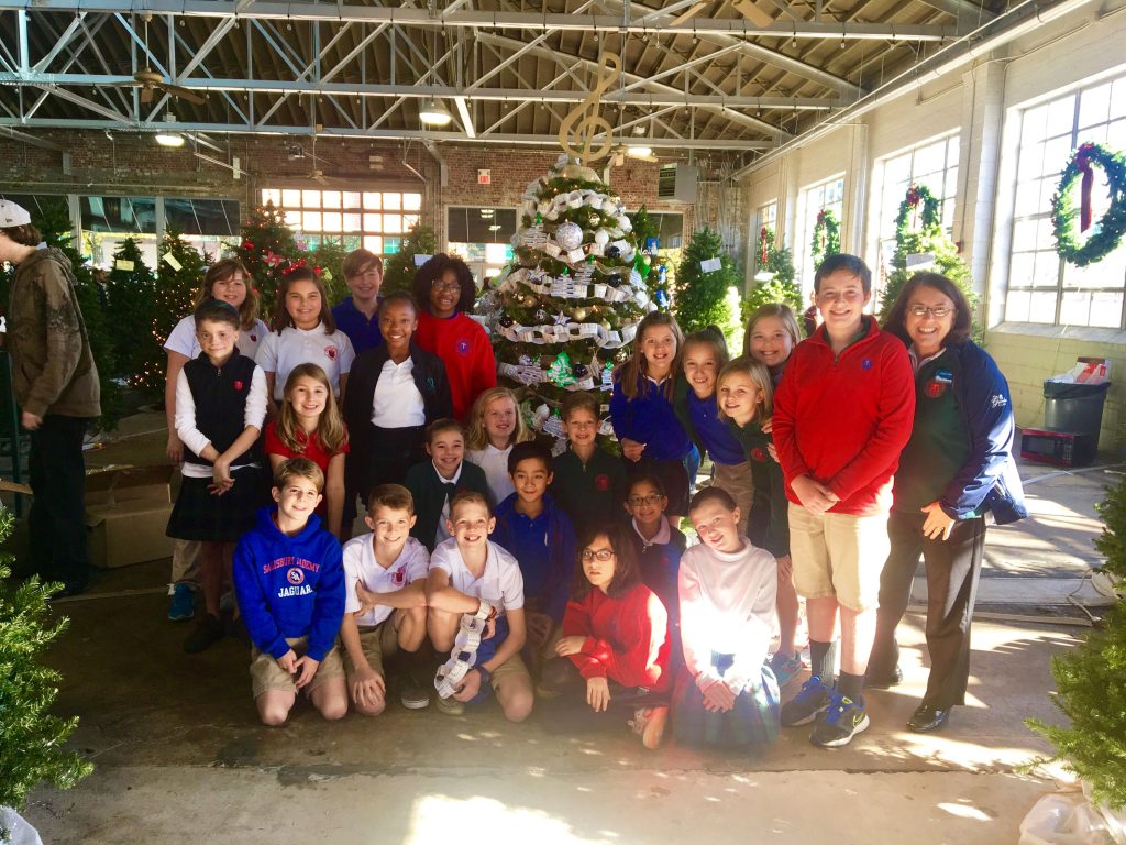 Arc of Rowan: SA Students Decorate "A Noteworthy Christmas" Tree