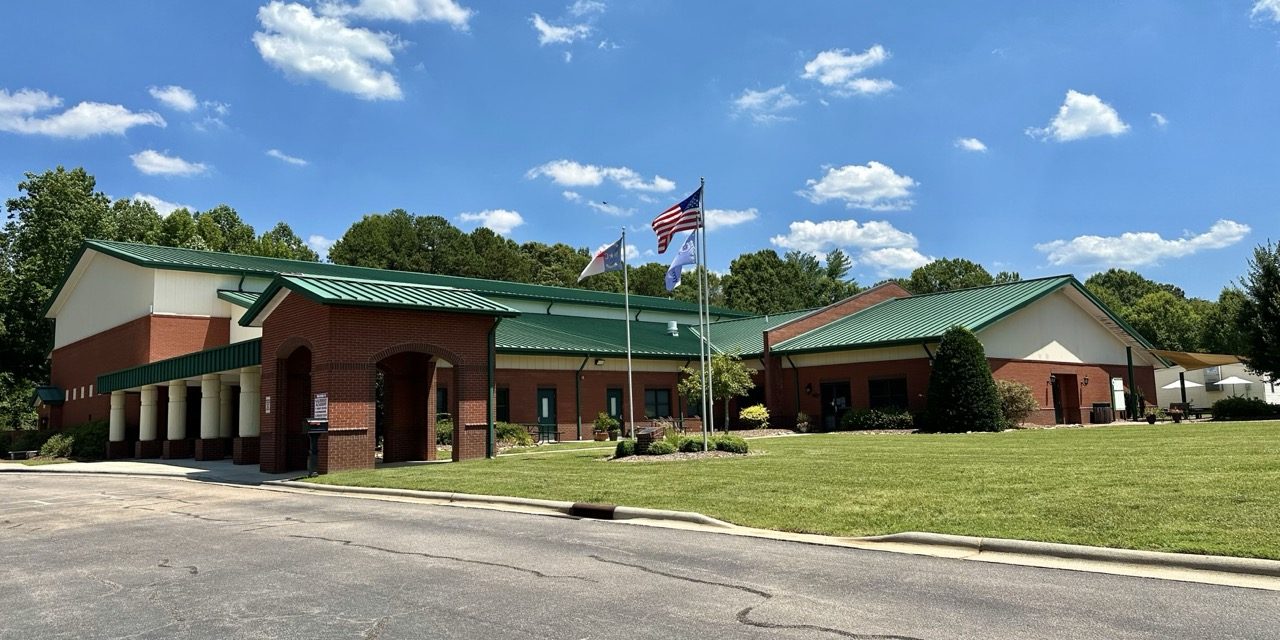 Salisbury-Academy Large